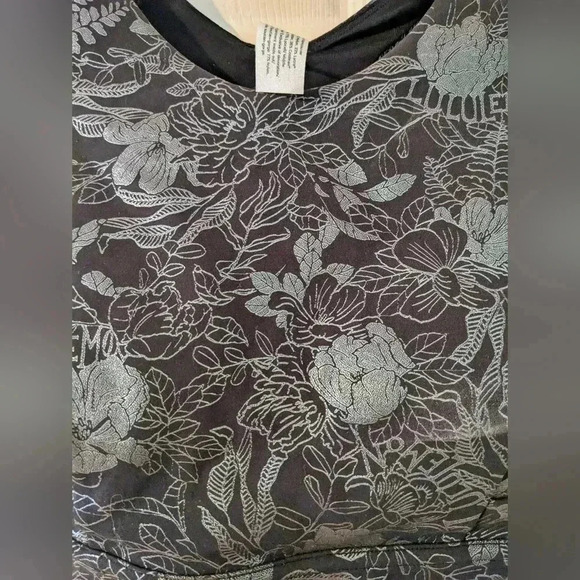 Lululemon Train To Be Live Bra Floral Foil Black Racerback Workout Size 2 NWT - Picture 6 of 8